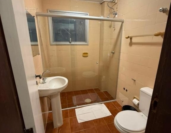 Quarto Duplo