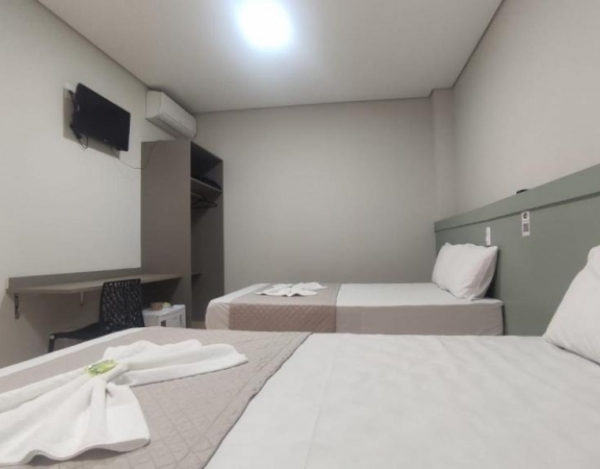 Quarto Deluxe com Cama de Casal ou 2 de Solteiro